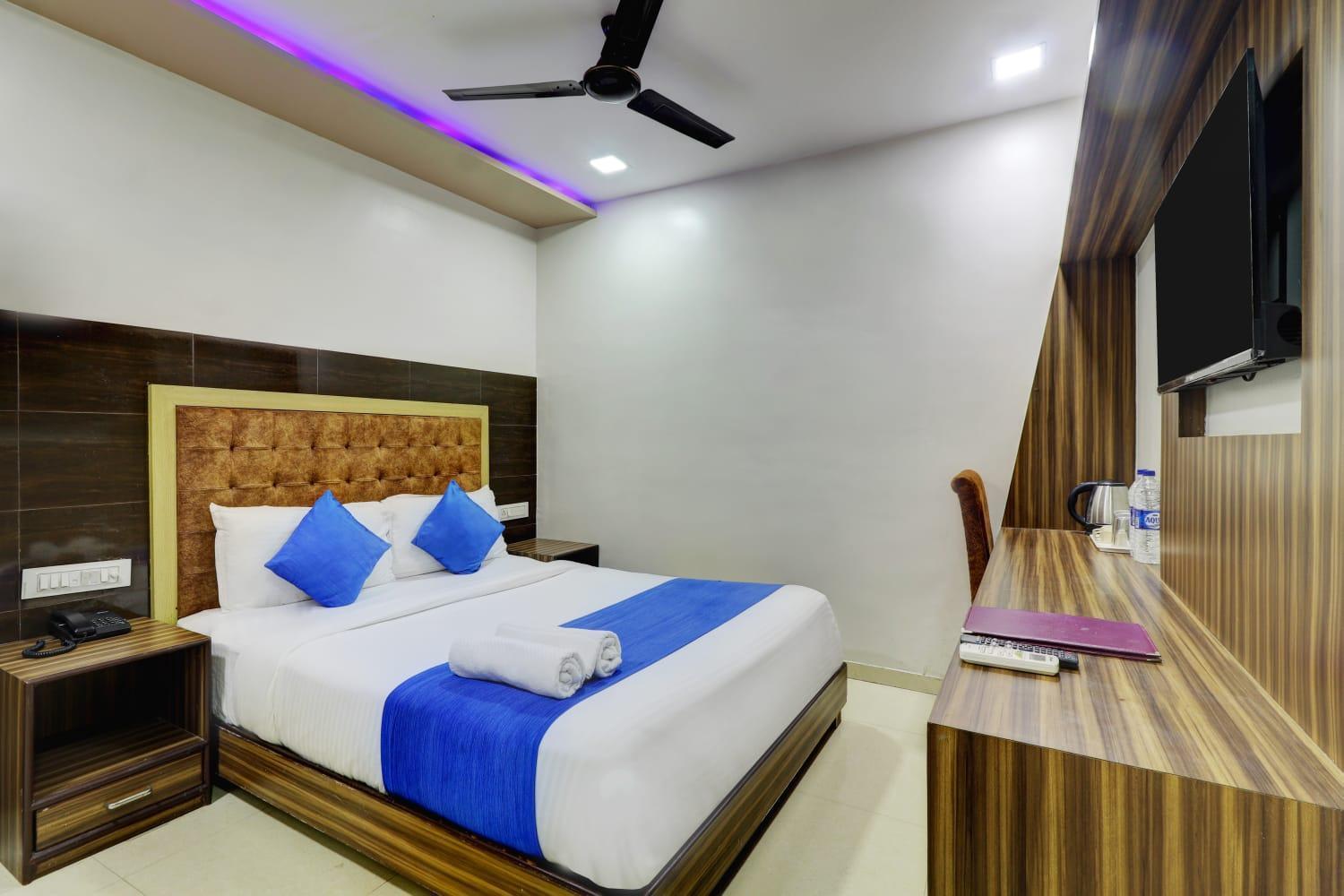 Hotel Blue Terminal Mumbai Exterior foto